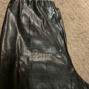 Black faux leather leggings